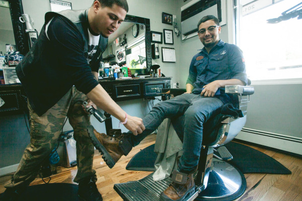 2014-10-16 Jersey City NJ. Street Fame Barber Shop. Photo: Greg Pallante