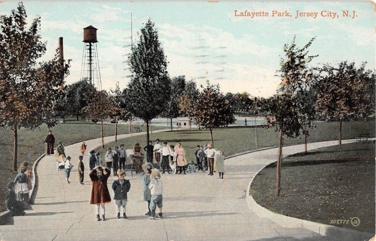 Lafayette Park 1910 (2)