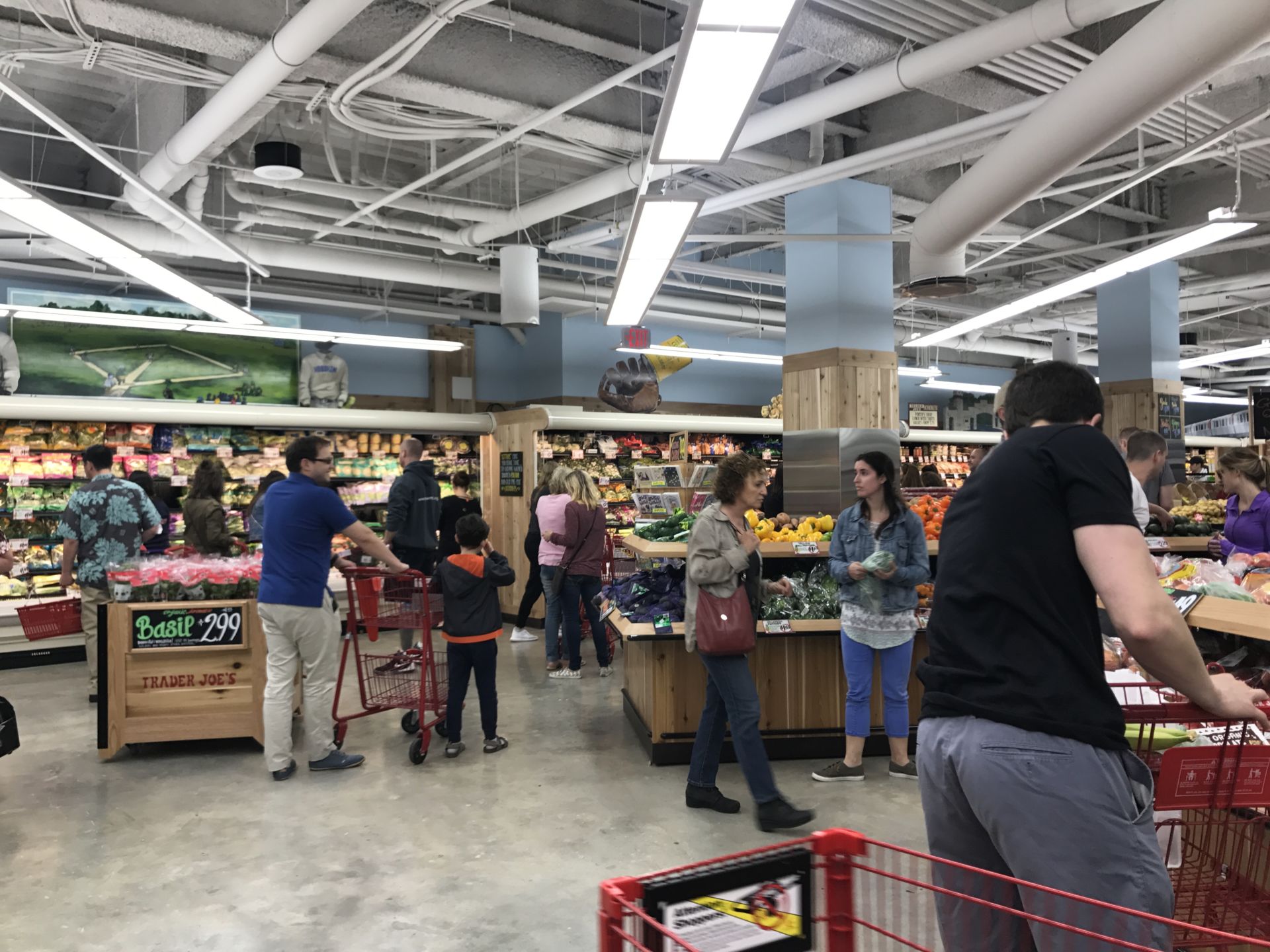 Trader Joe’s Opens in Hoboken Lynn Hazan