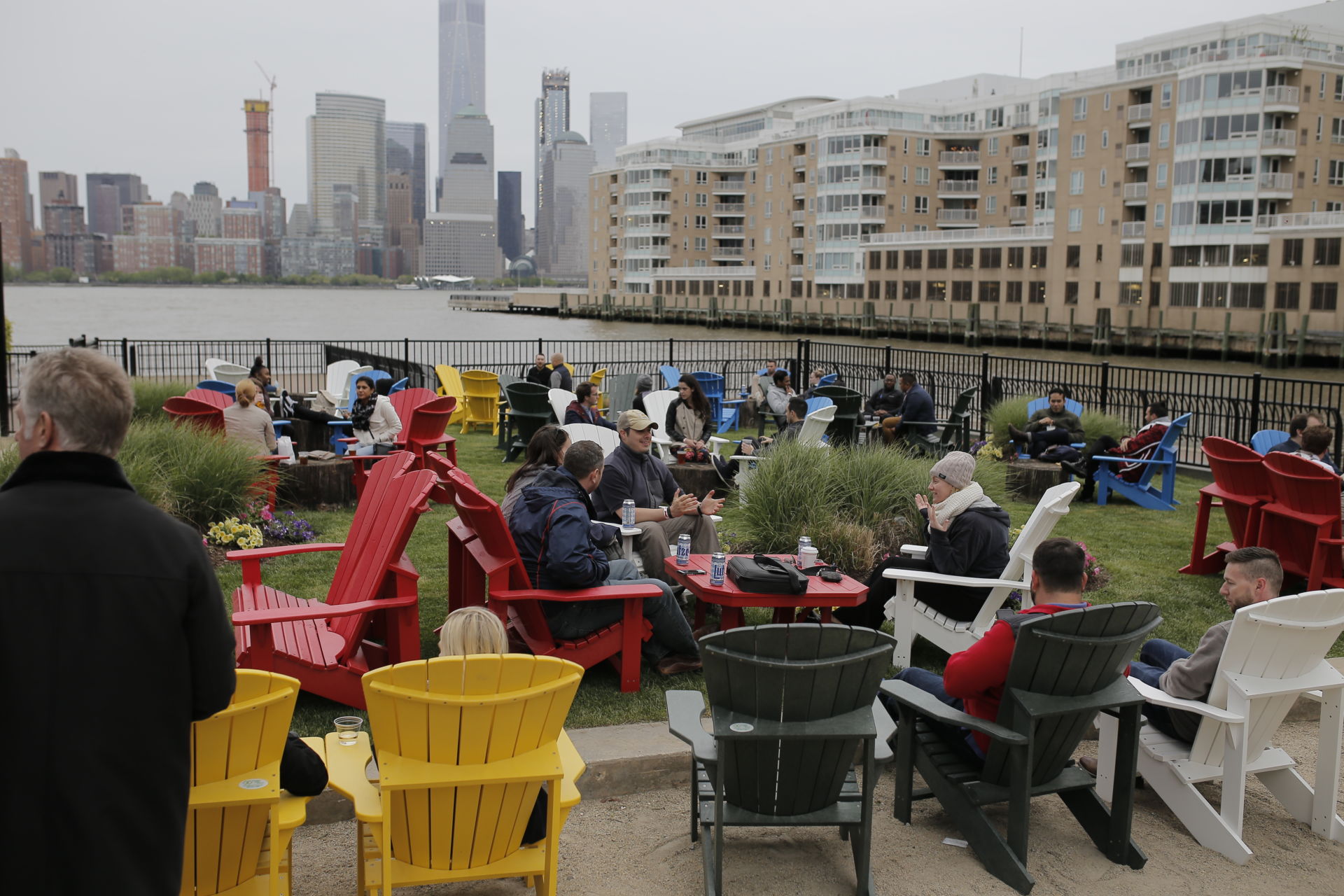Your Guide to Outdoor Dining in Jersey City CHICPEAJC